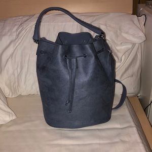 Divided H&M Bucket bag